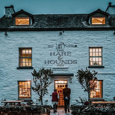 The Hare & Hounds Inn Bowland Bridge Esterno foto