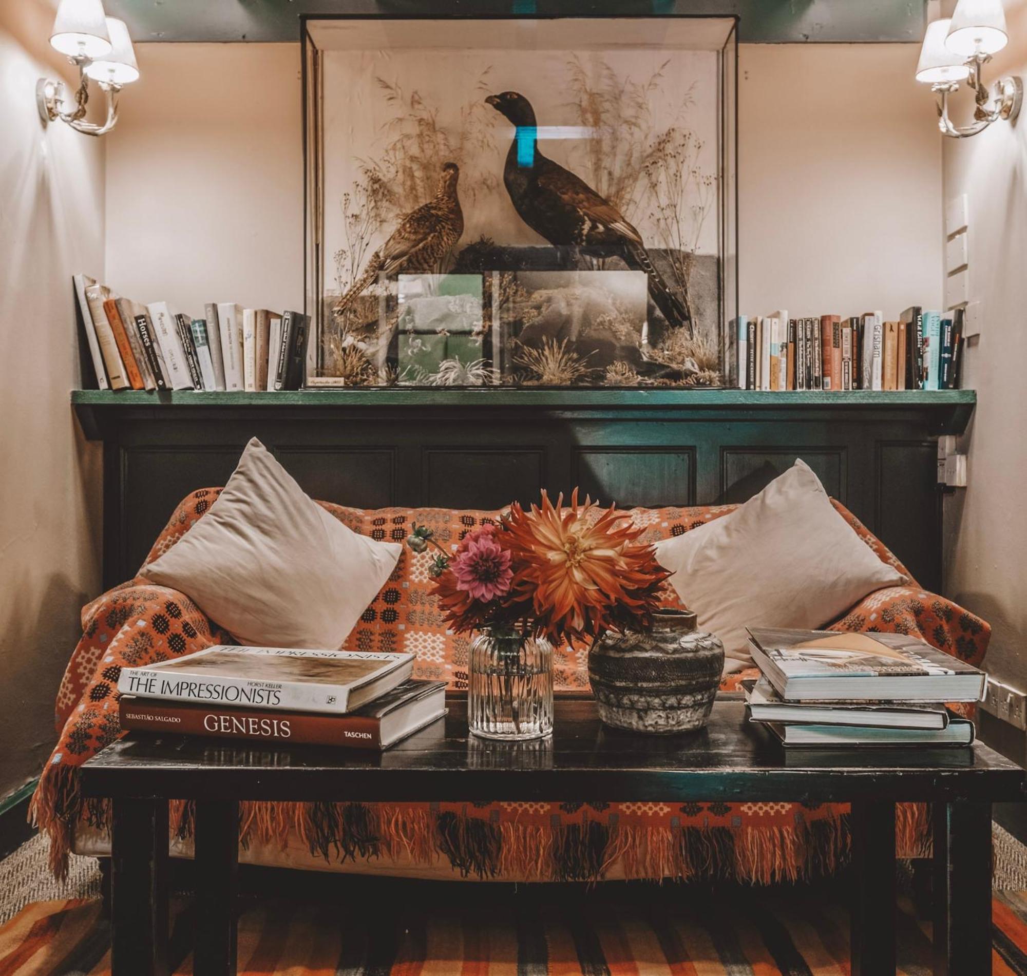 The Hare & Hounds Inn Bowland Bridge Esterno foto
